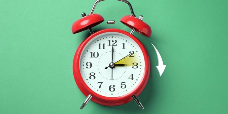 Gün Işığından Yararlanma Uygulaması: Geçmişi ve Güncel Tartışmalar