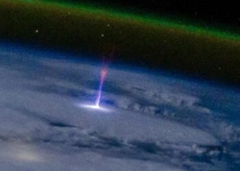 Mavi Jet Perileri: Nadir Gözlemler ve Bilimsel Açıklamalar