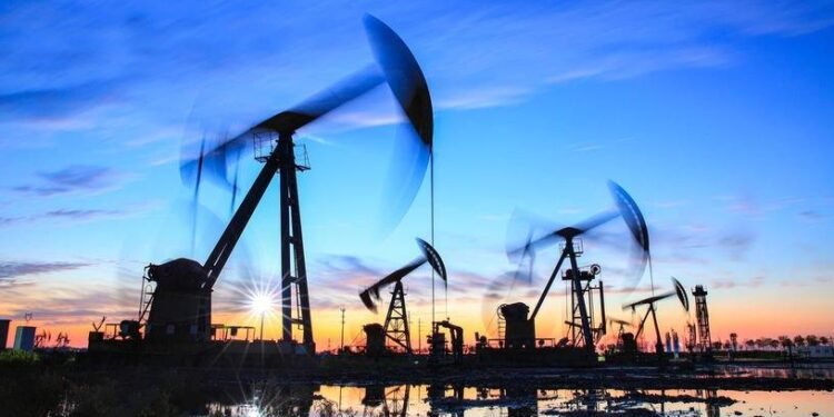 Petrol Fiyatlarında Düşüş ve Küresel Talep Belirsizliği