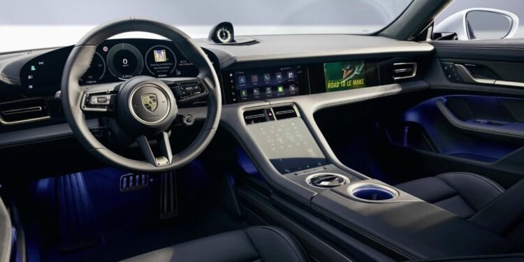 Porsche, Yeni PCM Sistemi ve CarPlay 2 Gelişmeleri
