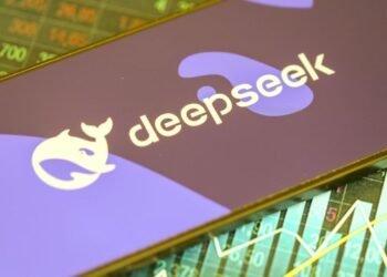 Tim Cook, Çin’de Yapay Zeka Gelişmelerine Dikkat Çekti