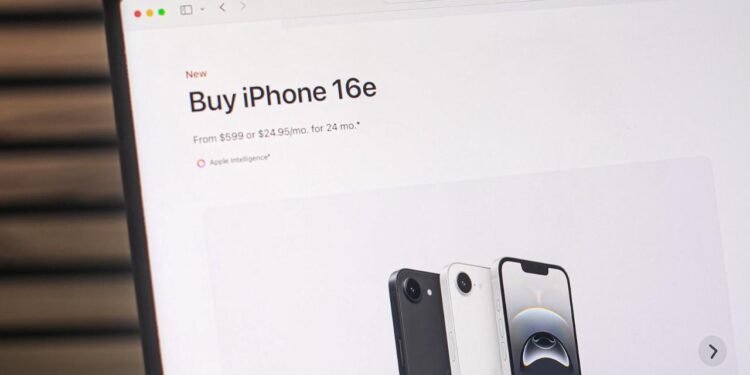 ABD-Çin Gümrük Vergisi Savaşının Teknoloji Dünyasına Etkileri ve Apple’ın Yeni Üretim Stratejisi