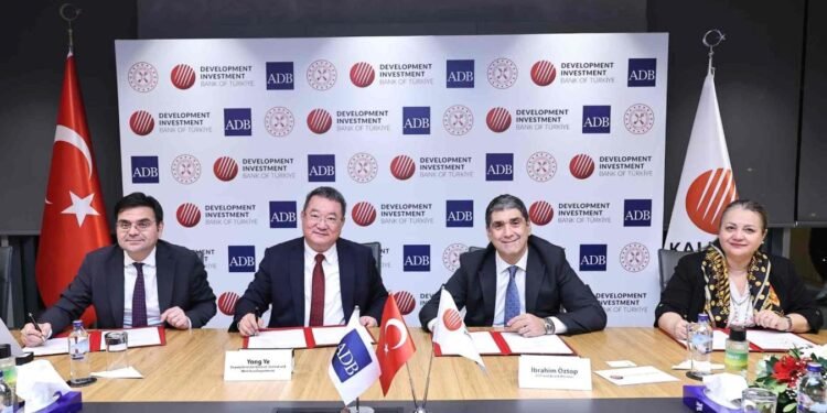 ADB ile TKYB İş Birliği: Deprem Sonrası Yenilenebilir Enerji ve Üretim Kapasitesi İçin 325 Milyon ABD Doları Kredi