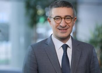 Garanti BBVA Portföy Yatırım Fonlarında 1 Trilyon TL Eşiğini Aşan Büyüklük ile Referans Noktası