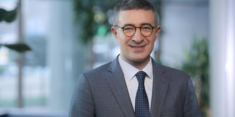 Garanti BBVA Portföy Yatırım Fonlarında 1 Trilyon TL Eşiğini Aşan Büyüklük ile Referans Noktası