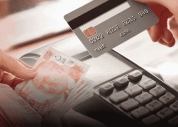 Ekstrede Sürpriz Masraf Görmek İstemeyenlere Yıllık Ücretsiz Kartlar