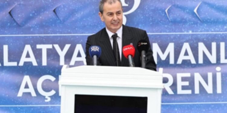 İş Bankası Genel Müdürü Aran: Rekabet Soruşturması, Ücret Görüşmeleri ve Şişecam Arsa Satışı Üzerine Net Açıklamalar