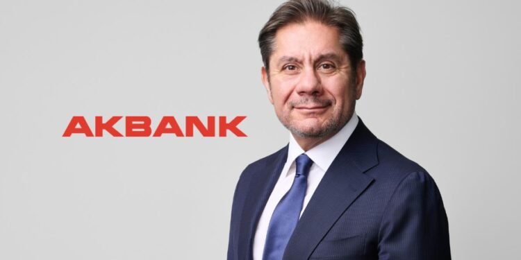 Akbank’ın Sendikasyon Kredisi Yenilemesi: 700 Milyon ABD Doları 1 Yıllık Yeniden Finansman ve 2–3 Yıllık Sürdürülebilir Finans Çerçevesi