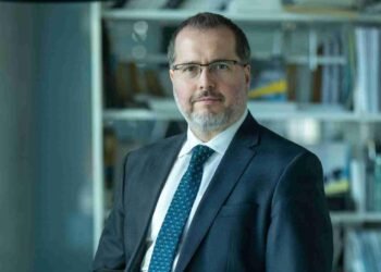 EY’nin Teknoloji Şirketleri İçin En Büyük 10 Fırsatı: Yapay Zeka ve Stratejik Ölçeklenme Rehberi 2026