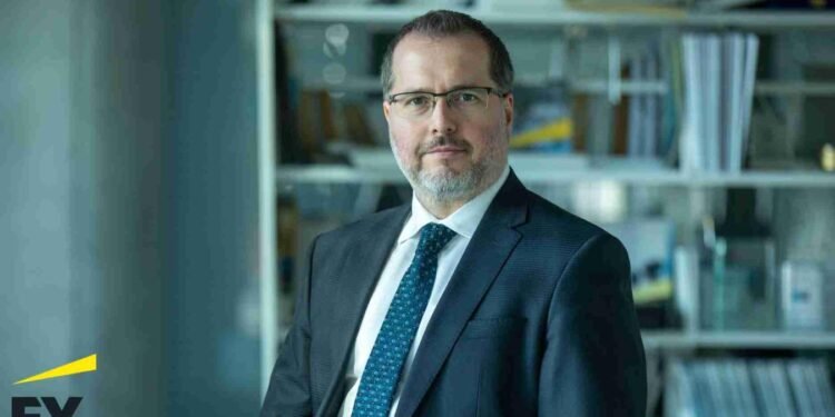 EY’nin Teknoloji Şirketleri İçin En Büyük 10 Fırsatı: Yapay Zeka ve Stratejik Ölçeklenme Rehberi 2026