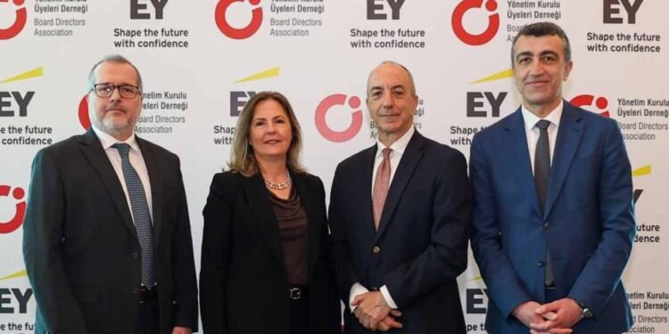 Türkiye Yönetim Kurulu Barometresi 2025: Kısa vadeli gündemden uzun vadeli risklere geçiş ve öneriler