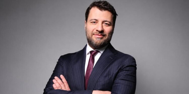 Türkiye İçin Uluslararası Sermayede Yeniden Konumlanma: Riskler ve Fırsatlar